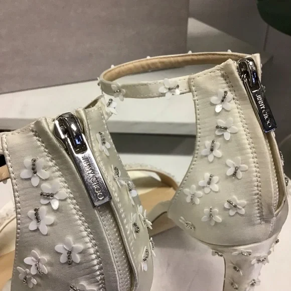 Jimmy Choo Delia Mini Flower Embellished Satin Heels 100mm - Picture 3 of 7